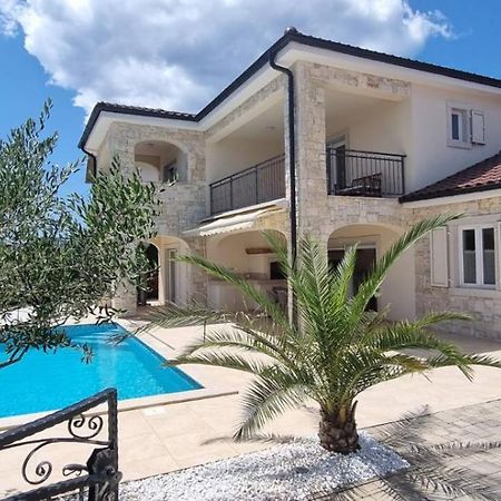 Villa Martina Pinezići Eksteriør billede